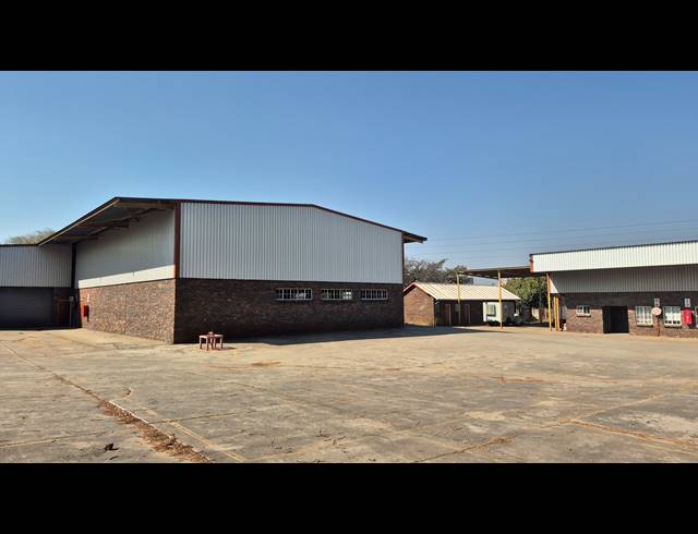 3,204M² WAREHOUSE FOR SALE IN VINTONIA